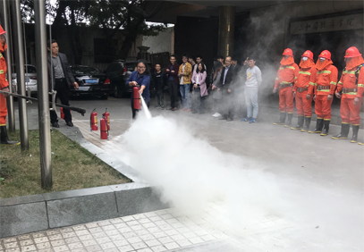 1517554886636116.jpg 演習8.jpg